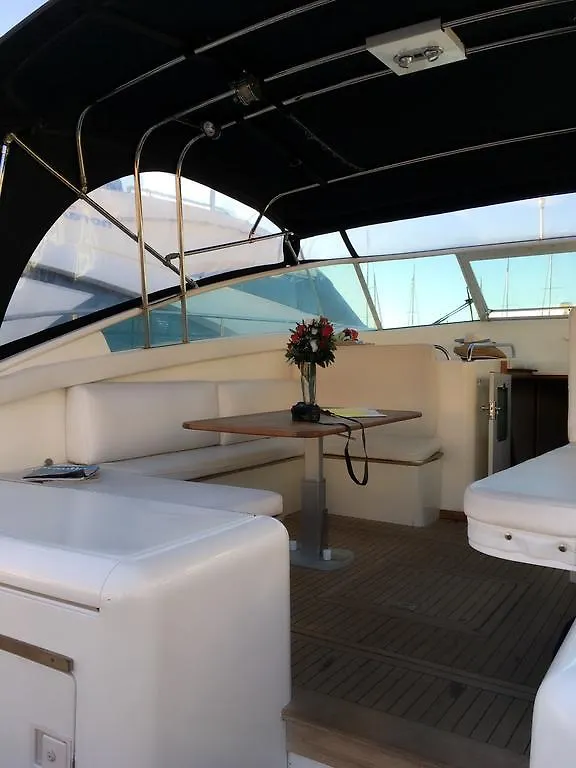 Tj Di Jetset Hotel Cagliari Botel